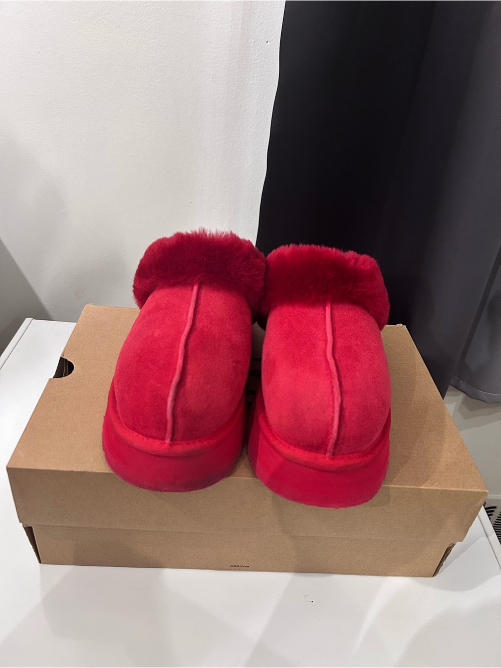 UGG Women's Disquette Slippers